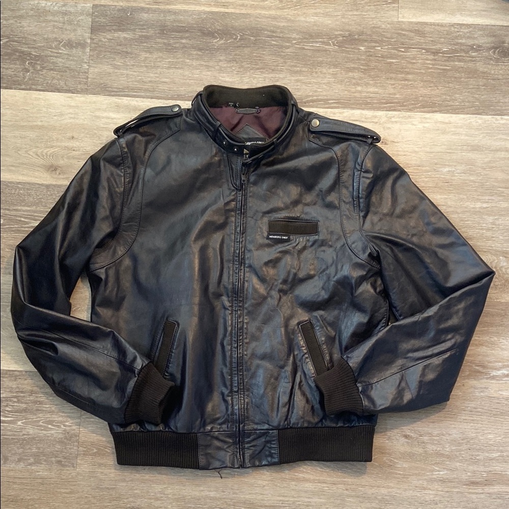 Members only mens 44L black zip up leather jacket